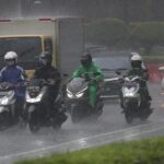 BMKG Peringatkan Potensi Hujan Lebat Disertai Petir dan Angin Kencang di Jabodetabek