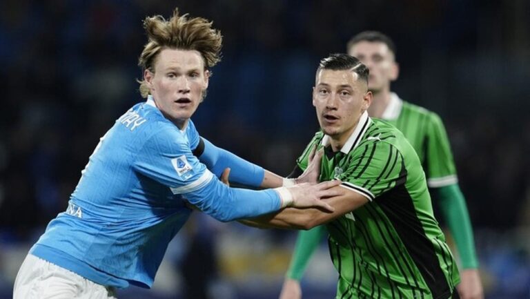 Napoli Raih Tiga Poin Penuh Usai Kalahkan Sassuolo 1-0 Berkat Gol Lobotka