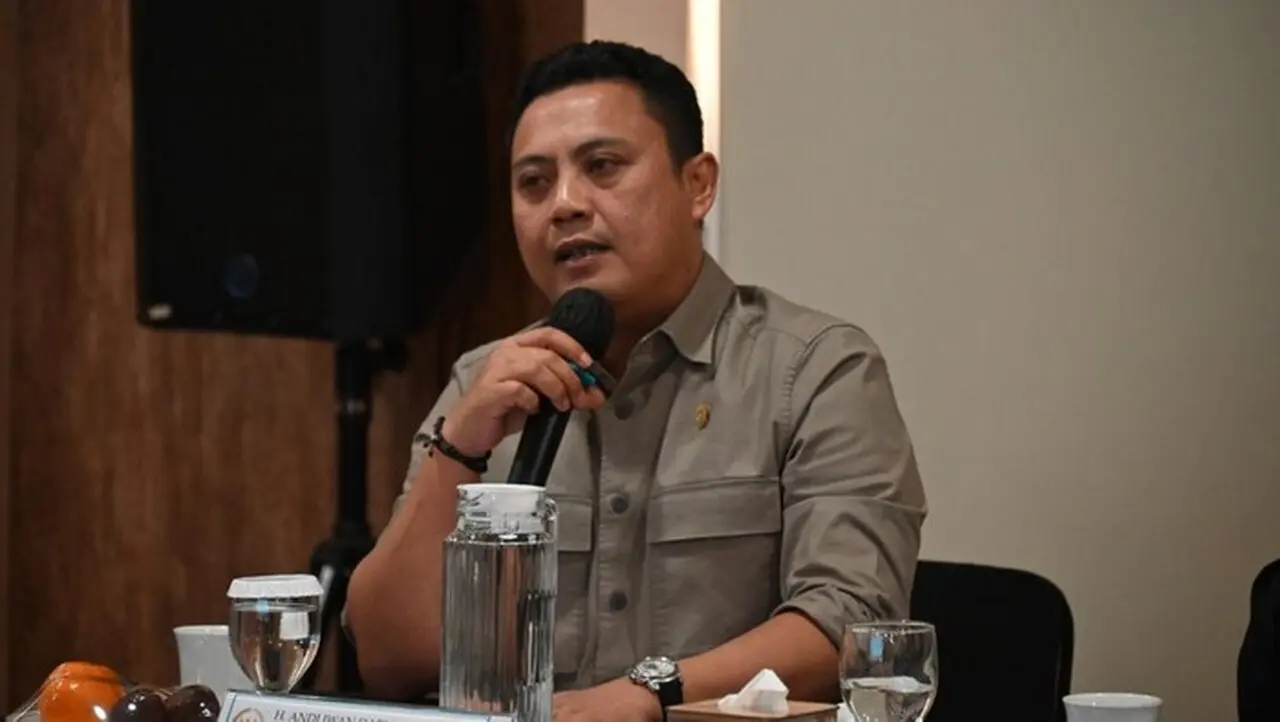 Wakil Ketua Komisi V Dpr Ri, Andi Iwan Darmawan Aras (dok. Istimewa)