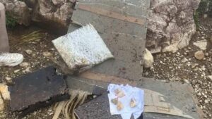 KNKT Duga ELT ATR 42-500 Rusak Akibat Tabrak Gunung di Maros