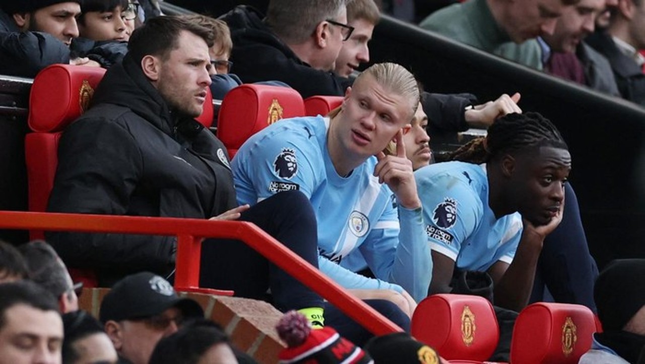 Erling Haaland ‘Menghilang’ di Derby Manchester, Statistiknya Jadi Sorotan