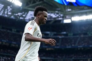 Vinicius Jr Dicemooh Suporter Real Madrid Sendiri, Hubungan Memanas Akibat Kontrak dan Performa