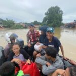Banjir Bekasi: Brimob Polda Metro Jaya Evakuasi Ratusan Warga Terdampak Luapan Kali Ulu