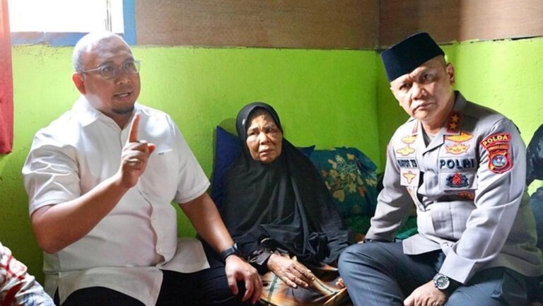 Kapolda Sumbar dan Andre Rosiade Kunjungi Nenek Saudah, Usut Tuntas Tambang Ilegal