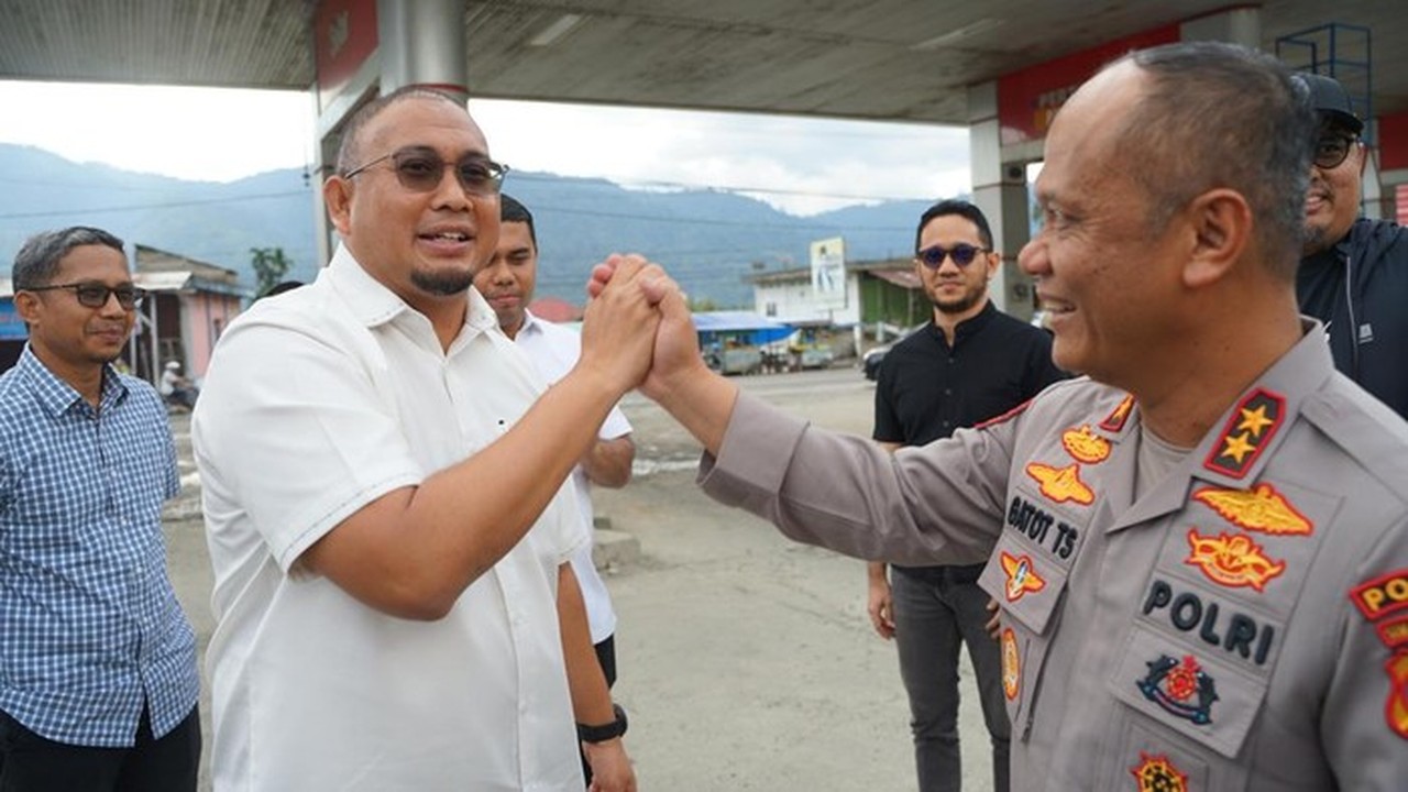 Usai Razia Tambang Ilegal, Andre Rosiade Pastikan Antrean Solar di Pasaman Lancar