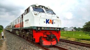 Banjir Pekalongan Lumpuhkan Jalur Rel, 11 Kereta dari Jakarta Dibatalkan Hari Ini