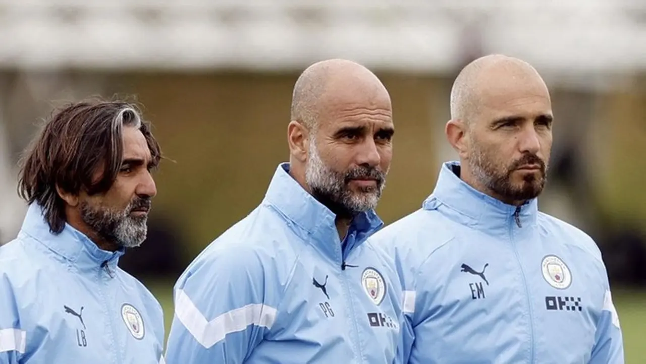 Enzo Maresca (kanan) Saat Menjadi Asisten Pep Guardiola (tengah) Di Manchester City Pada Musim 2022 23. Foto: Action Images Via Reuters/jason Cairnduff