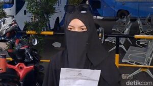 Wardatina Mawa Tolak Restorative Justice, Inara Rusli Terancam Lanjut Proses Hukum