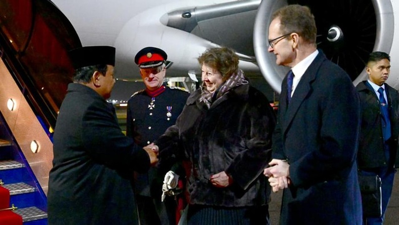 Prabowo ke Inggris, Jajaki Kerja Sama Kapal Nelayan hingga Konservasi Gajah Bersama Raja Charles III Prabowo ke Inggris, Jajaki Kerja Sama Kapal Nelayan hingga Konservasi Gajah Bersama Raja Charles III