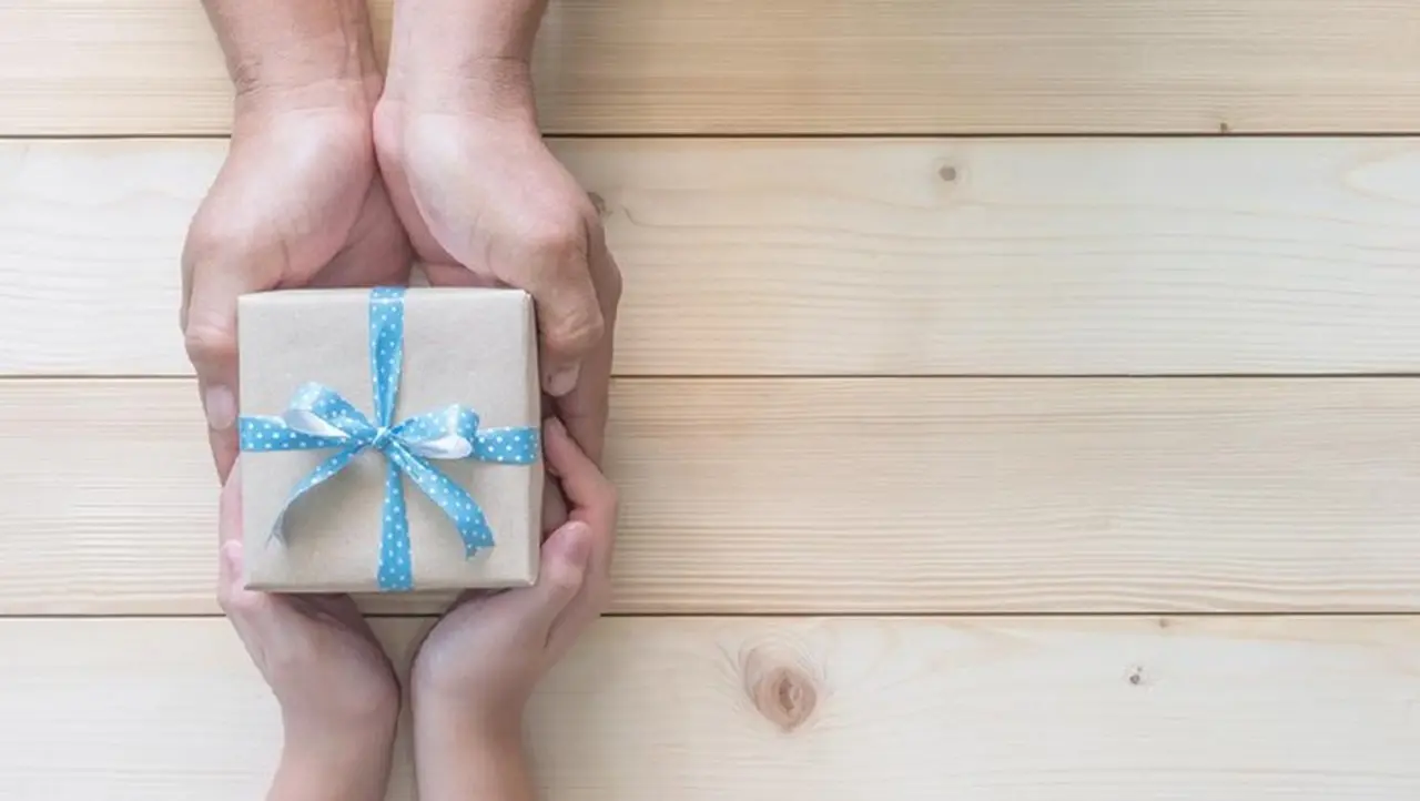 Foto: Ilustrasi Hadiah (getty Images/istockphoto/anikona)