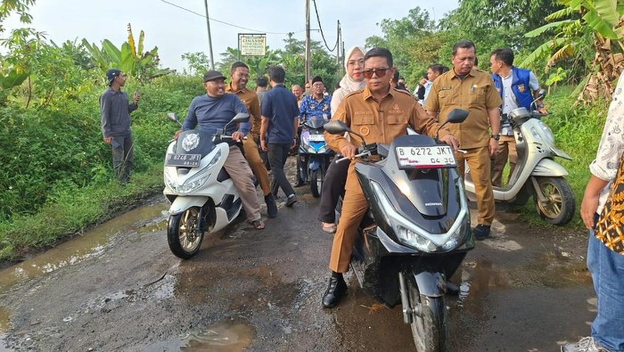 Pemprov Banten Alokasikan Rp 164 Miliar untuk Pembangunan Jalan Desa, Target 40 Km Pemprov Banten Alokasikan Rp 164 Miliar untuk Pembangunan Jalan Desa, Target 40 Km