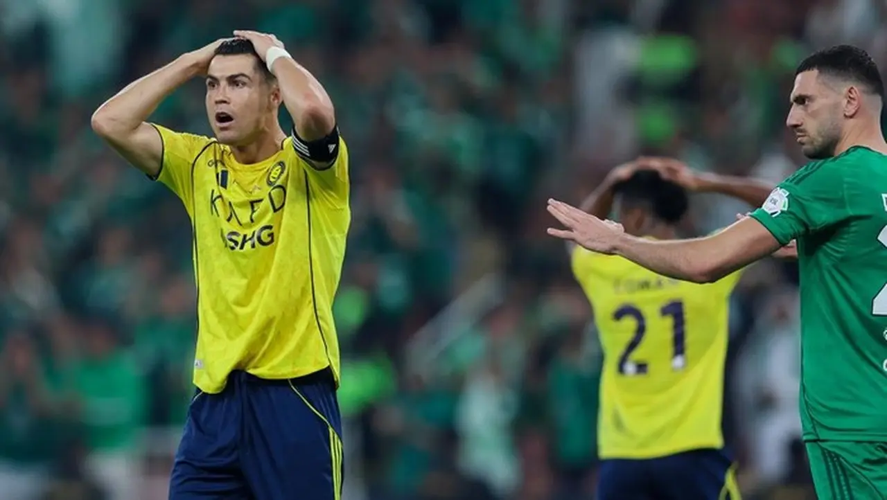 Cristiano Ronaldo Di Laga Al Ahli Vs Al Nassr. (foto: Getty Images/yasser Bakhsh)