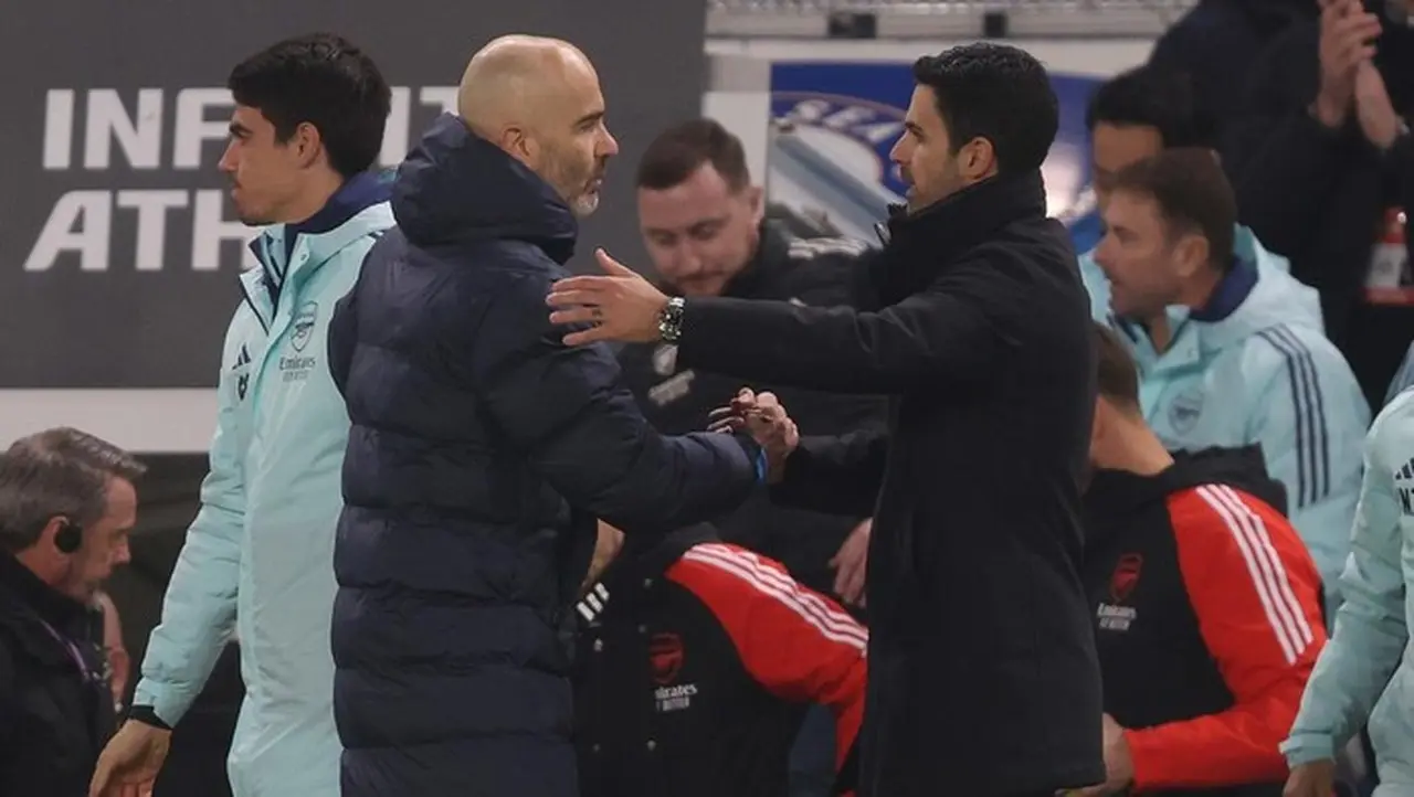 Momen Pertemuan Mikel Arteta Dengan Enzo Maresca. (foto: Getty Images/crystal Pix/mb Media)