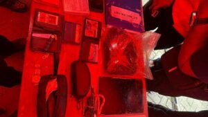 Tim SAR Temukan Barang Pribadi Korban Pesawat ATR 42-500 yang Jatuh di Pangkep