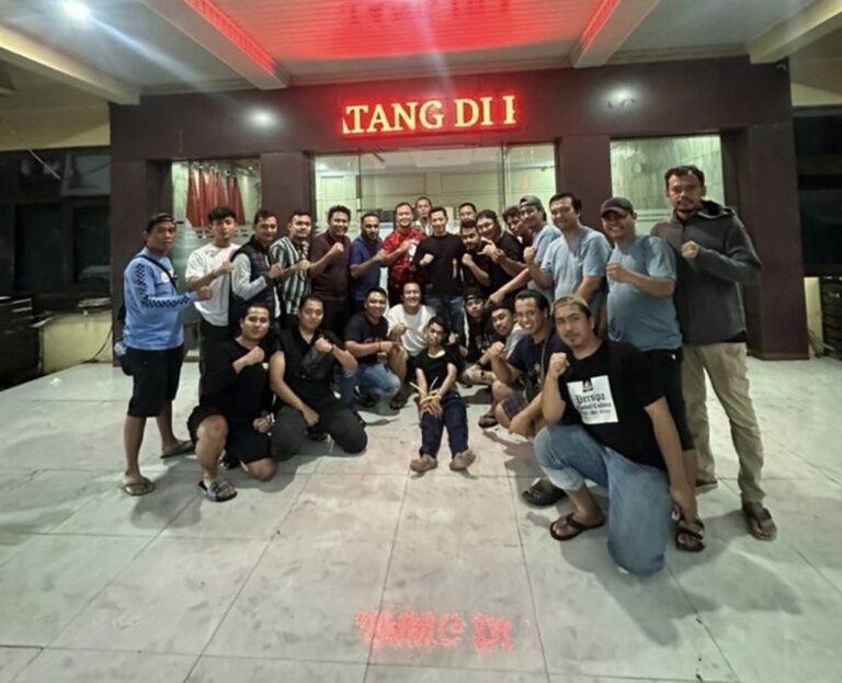 Polisi Tangkap Terduga Pembunuh Anak Politikus PKS di Rumah Mewah Cilegon Polisi Tangkap Terduga Pembunuh Anak Politikus PKS di Rumah Mewah Cilegon