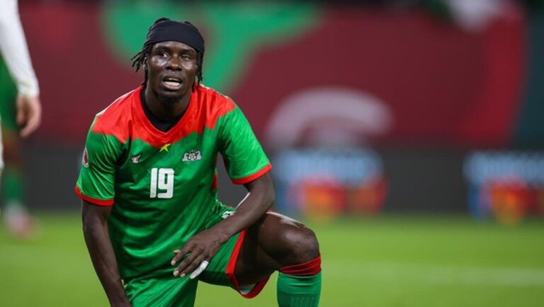 Georgi Minoungou: Berjuang dengan Satu Mata, Bawa Burkina Faso ke Babak 16 Besar Piala Afrika 2025