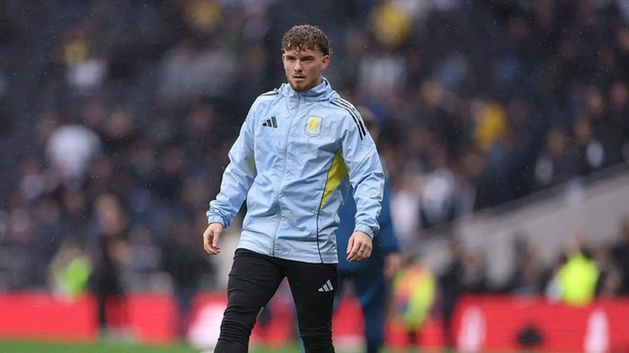 Harvey Elliott Baru Turun Lima Kali Bersama Aston Villa Musim Ini. Foto: Getty Images/catherine Ivill Ama