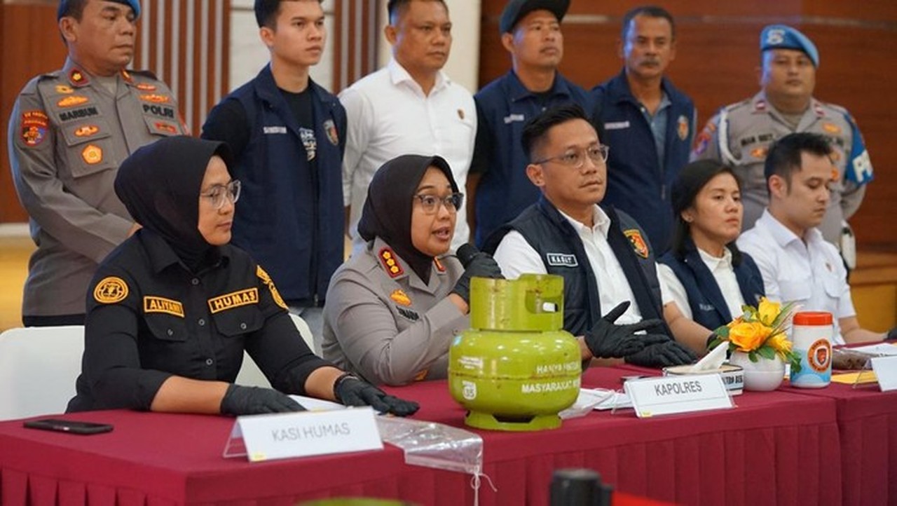 Polisi Ungkap Jaringan Oplosan Gas Elpiji Subsidi di Cikarang, Raup Ratusan Juta Rupiah