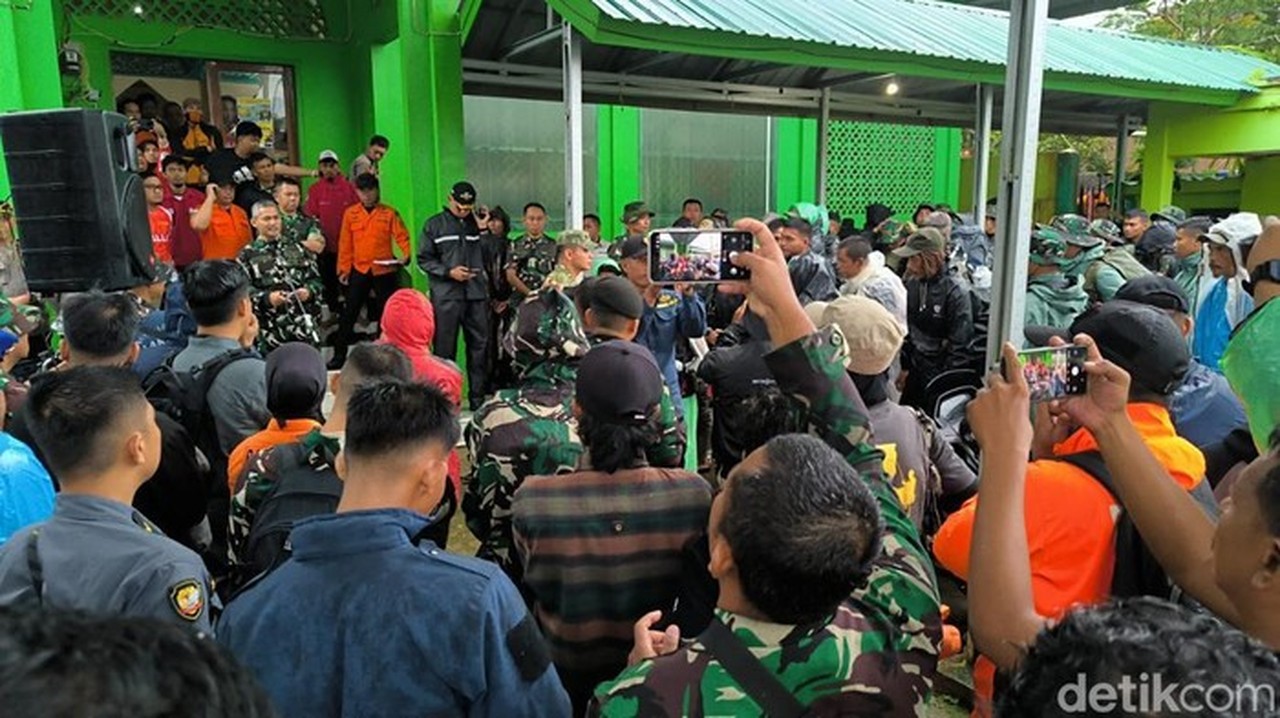 Operasi SAR ATR 42-500 Hari Keempat: 500 Personel Gabungan Dikerahkan ke Gunung Bulusaraung