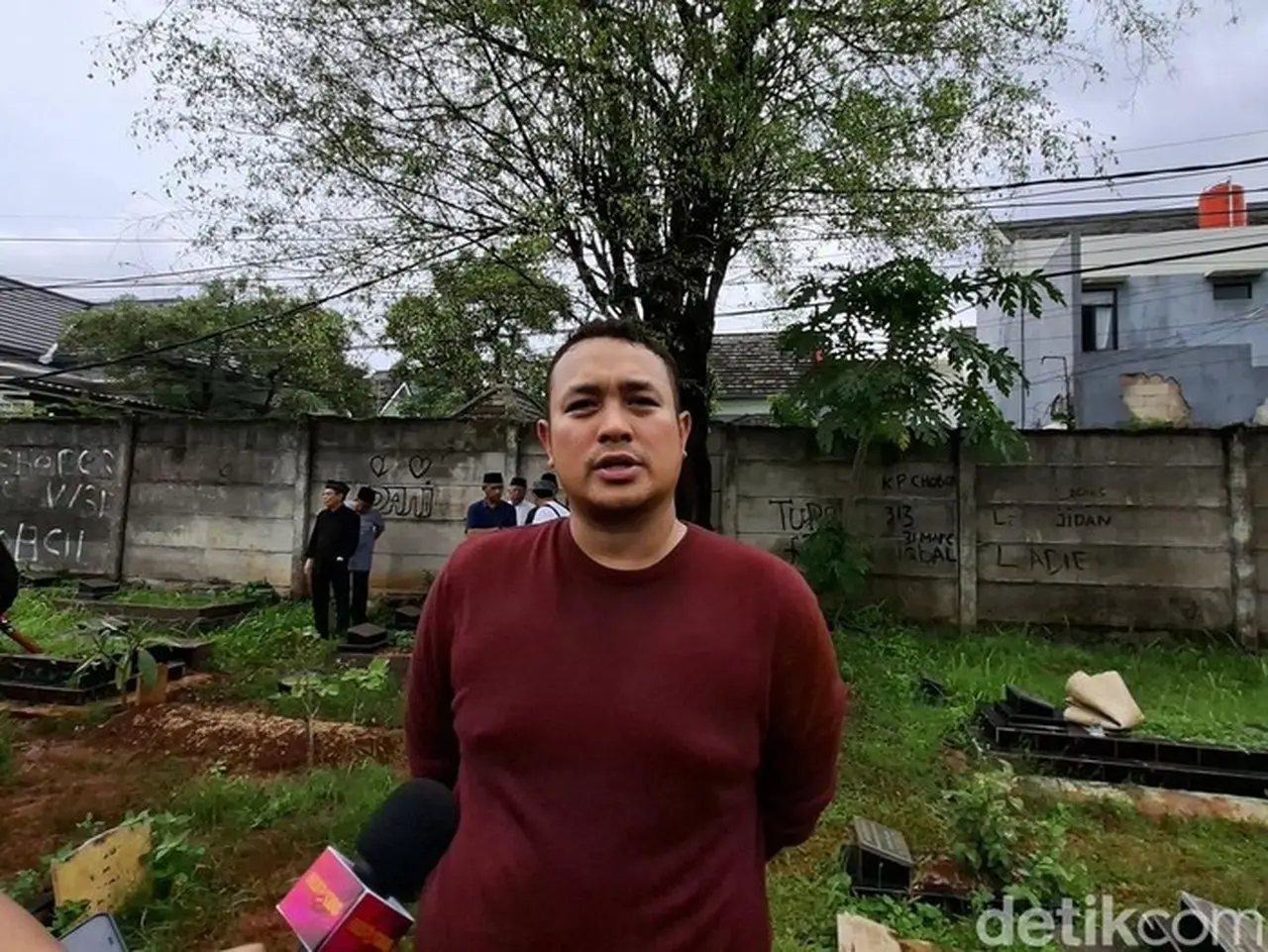 Gilang Dirga Akan Selalu Rindu Ayah, Tapi Mau Terus Jalani Hidup.( Foto: Muhammad Ahsan Nurrijal/detikcom)