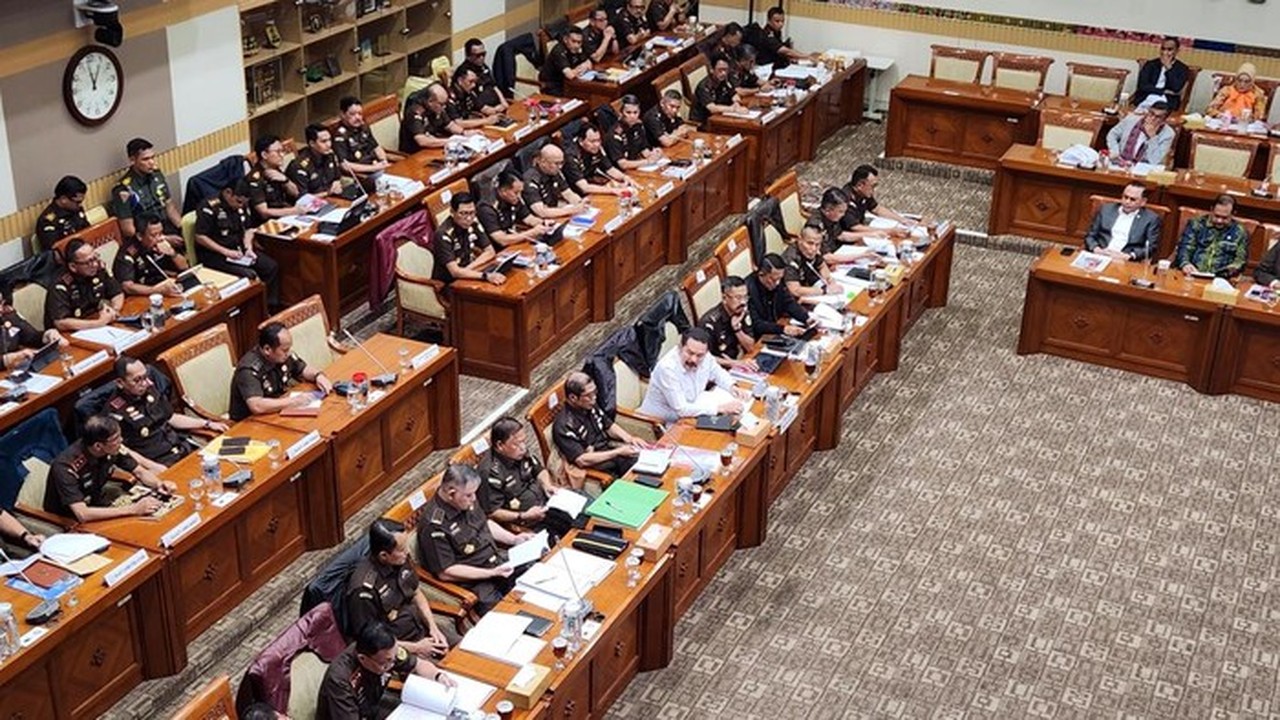 Jaksa Agung: 72 Pegawai Kejaksaan Dihukum Berat, Termasuk Pemberhentian Selama 2025