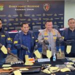 Lima Tersangka Rakit dan Jual Senjata Ilegal di Sumedang, Peran Dibagi Rinci