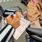 Kakorlantas Ingatkan Pengendara Wajib Bawa SIM dan STNK, Ini Sanksi Jika Terjaring Razia