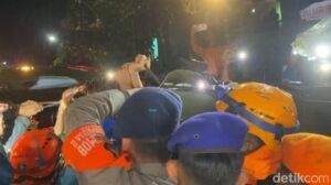 Jasad Pramugari ATR-500 Berhasil Dievakuasi dari Lereng Gunung Bulusarung Pangkep