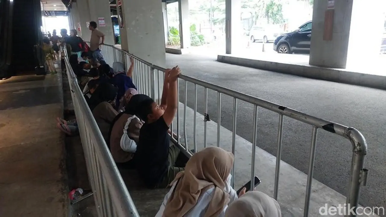 Antrean Pengunjung Di Planetarium (rumondang Naibaho/detikcom)