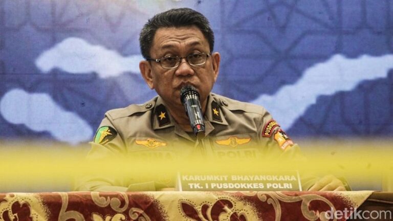 Tiga Jenazah di Warakas Jakarta Utara Selesai Diautopsi, Polisi Tunggu Hasil Toksikologi Tiga Jenazah di Warakas Jakarta Utara Selesai Diautopsi, Polisi Tunggu Hasil Toksikologi
