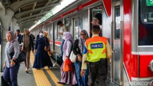 Genangan Air di Depo Jakarta Kota Sebabkan Keterlambatan Perjalanan KRL Jabodetabek