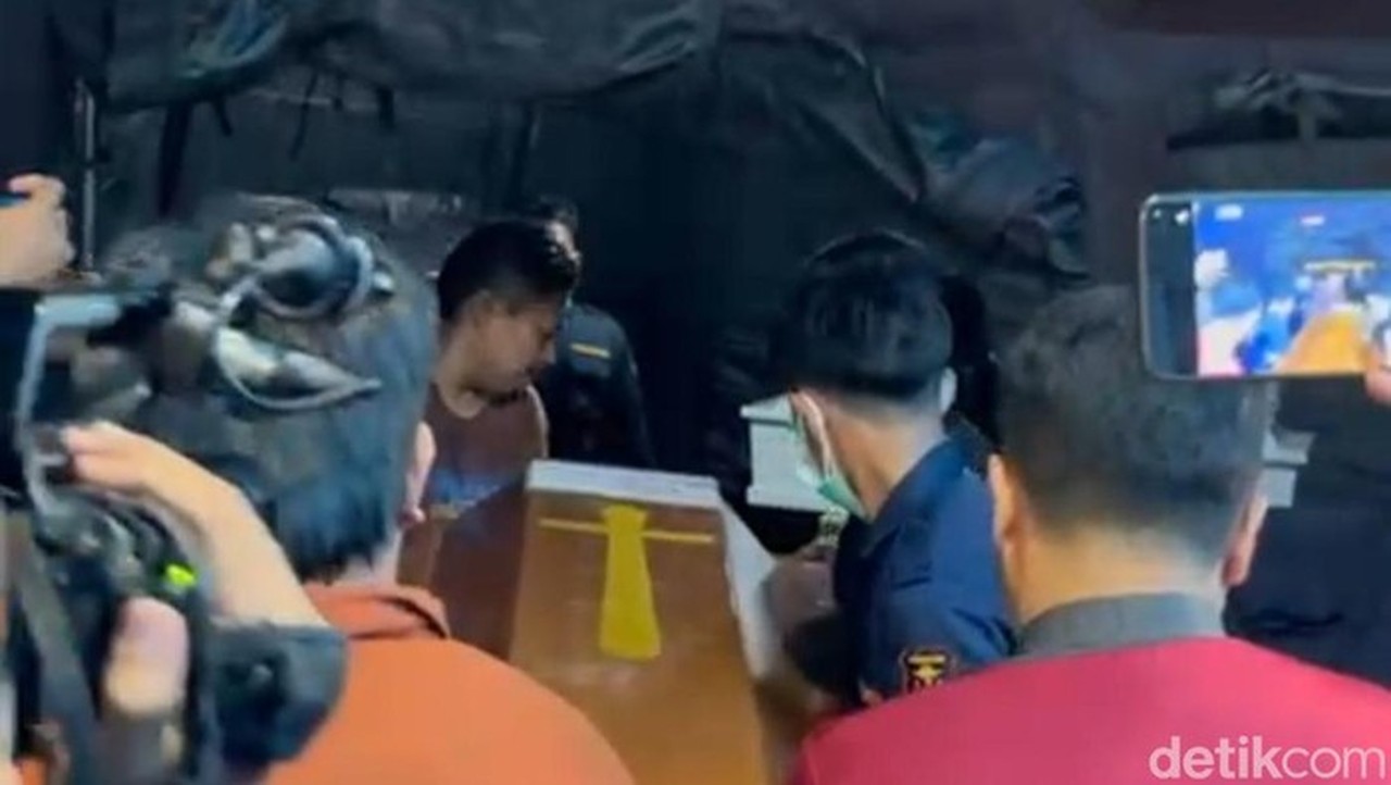 Jenazah Pramugari ATR 42-500 Diterbangkan ke Jakarta Usai Diserahkan ke Keluarga