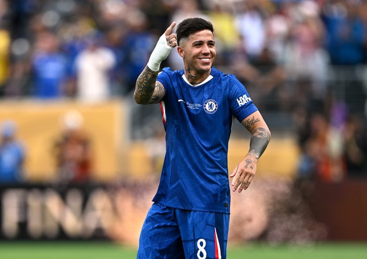 Rumor Enzo Fernandez ke PSG Menguat, Manajer Chelsea Beri Jawaban Tegas