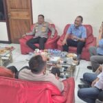 Kapolres Serang Ajak Buruh Jaga Keamanan Lewat Ngariung Bersama