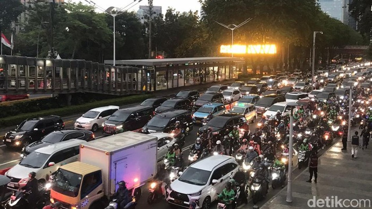 Macet Jakarta Peringkat 24 Dunia, DPRD DKI Dorong Integrasi Transportasi Publik Lebih Luas