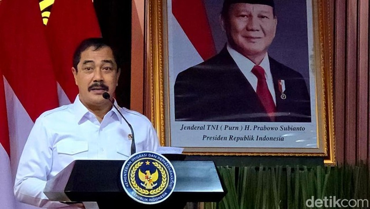 Tahanan Korupsi Pakai HP di Rutan Medan, Menteri Agus: Akan Dipindah ke Nusakambangan Tahanan Korupsi Pakai HP di Rutan Medan, Menteri Agus: Akan Dipindah ke Nusakambangan