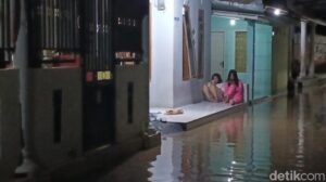 Banjir 1,5 Meter Terjang 10 Kecamatan di Probolinggo Akibat Curah Hujan Tinggi