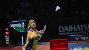 Indonesia Masters 2026: Alwi Farhan Comeback Dramatis ke Perempat Final