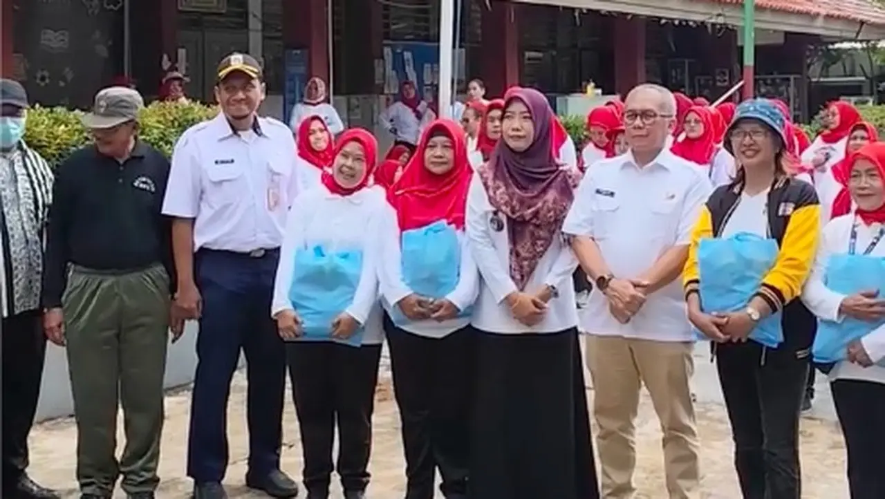 Bnn Bersama Pemerintah Daerah Memberi Pelatihan Wirausaha Dan Vokasional Kepada Warga Berlan, Jakarta Timur (jaktim), Agar Wilayah Tersebut Bebas Narkoba. (dok Bnn)