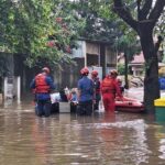 Banjir 80 Cm Rendam 32 KK di Pondok Karya Mampang Jakarta Selatan