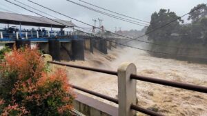 Hujan Deras di Puncak Bogor, Bendung Katulampa Siaga 3 Siang Ini