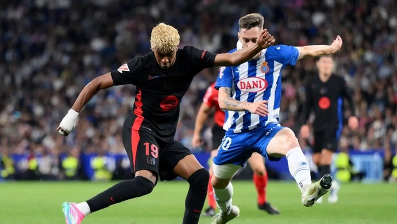 Barcelona Di Markas Espanyol Musim Lalu. Foto: Getty Images/david Ramos
