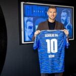 Edin Dzeko Kembali ke Jerman, Perkuat Lini Serang Schalke 04 di Bundesliga 2