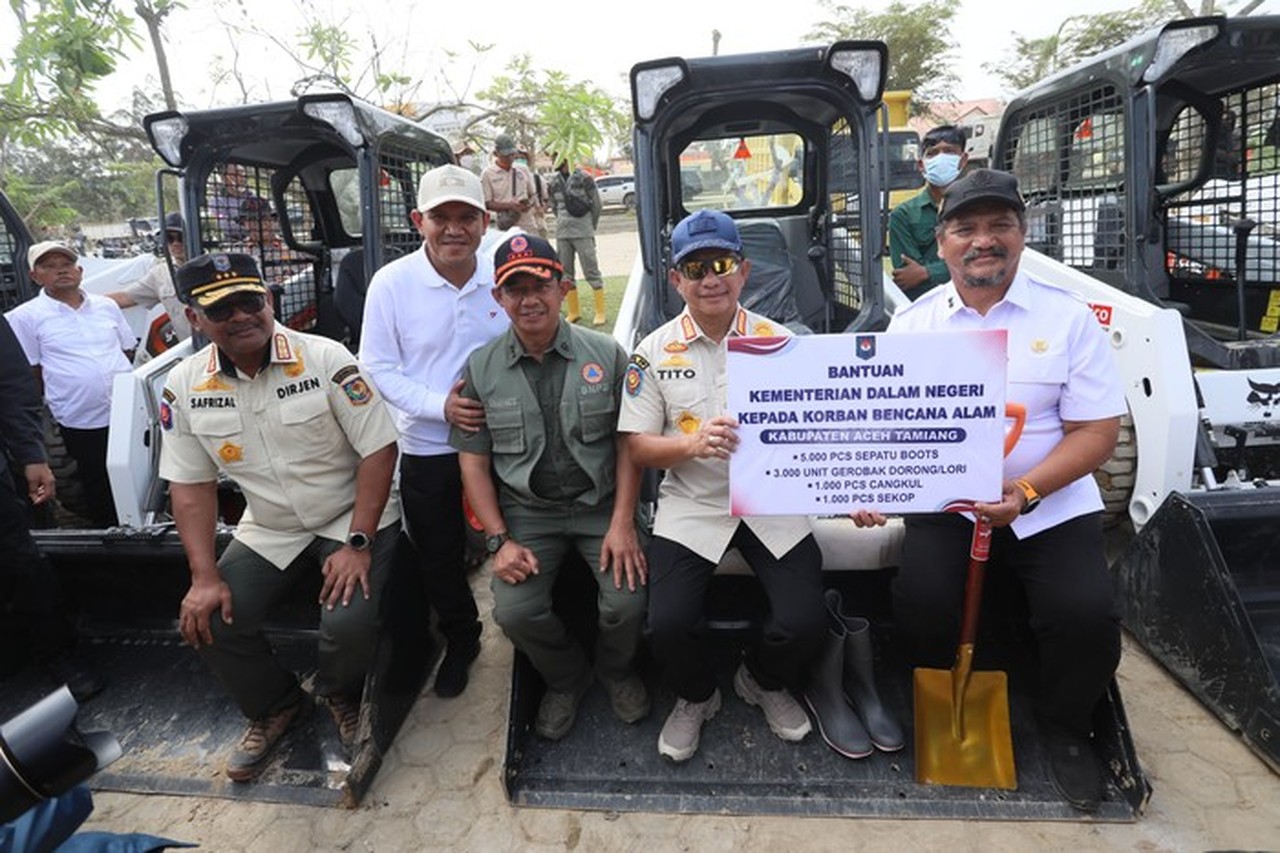 Mendagri Tito Salurkan Bantuan Terpadu Percepat Pemulihan Aceh Tamiang Pascabencana