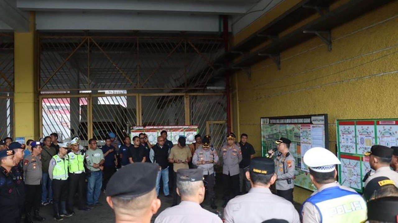 1.300 Personel Gabungan Amankan Laga Persija vs Madura United di Stadion GBK