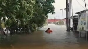 Banjir 2 Meter di Sukamekar Bekasi, 3.000 Keluarga Terpaksa Mengungsi