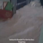 Kali Angke Meluap, Warga Tangerang Ceritakan Momen Banjir Deras Terjang Permukiman
