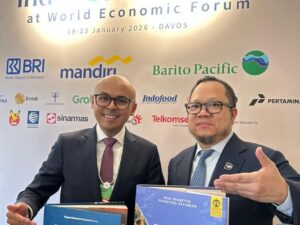 Buku ‘Rasa Bhayangkara Nusantara’ Wakapolri dan Stafsus Presiden Dipamerkan di WEF Swiss