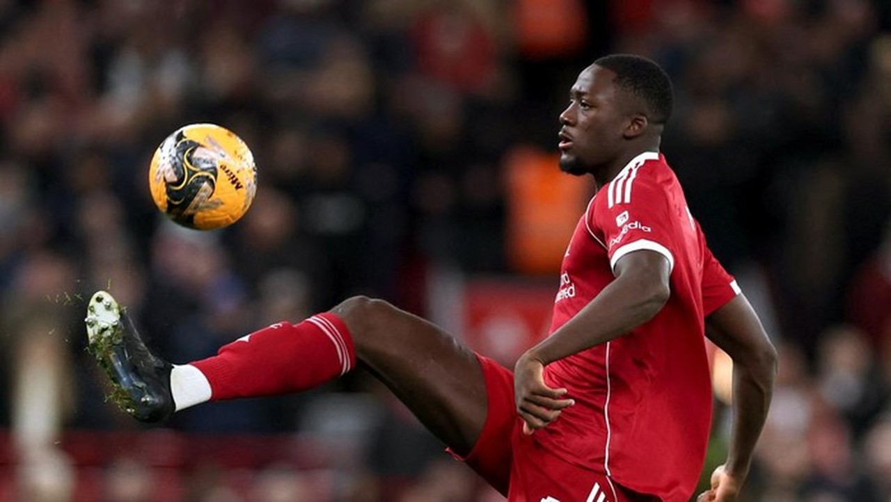 Duka Ibrahima Konate: Ayah Meninggal Dunia, Arne Slot Beri Dukungan Penuh