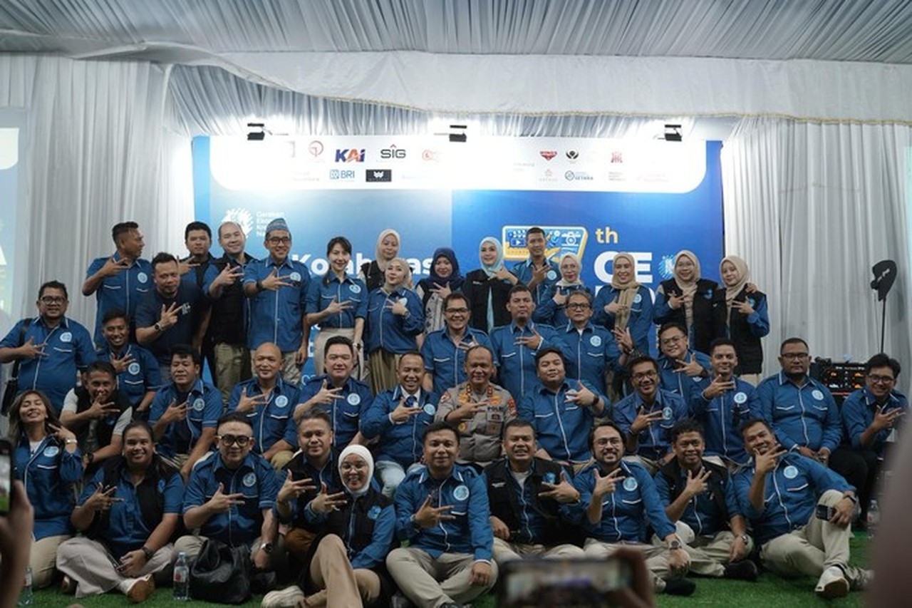 Gekrafs Rayakan HUT Ke-7 dengan Doa Bersama dan Tradisi Minangkabau di Huntara Sumbar